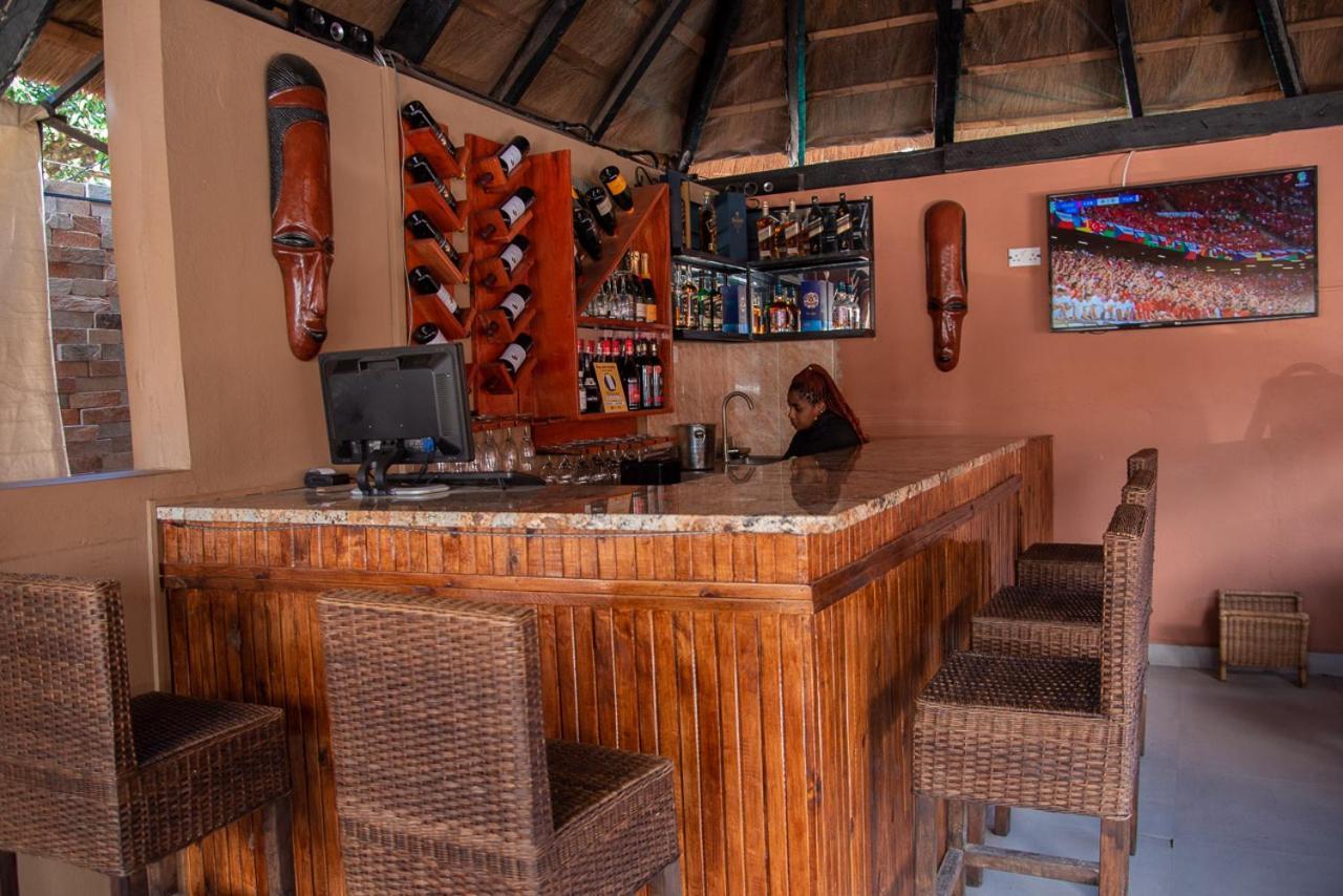 Mika Lodge Lusaka Ngoại thất bức ảnh