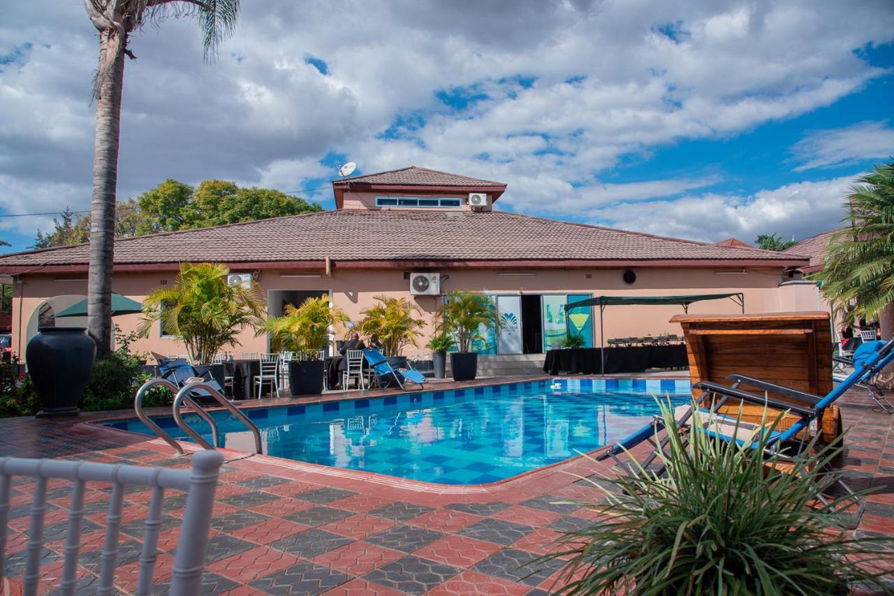 Mika Lodge Lusaka Ngoại thất bức ảnh