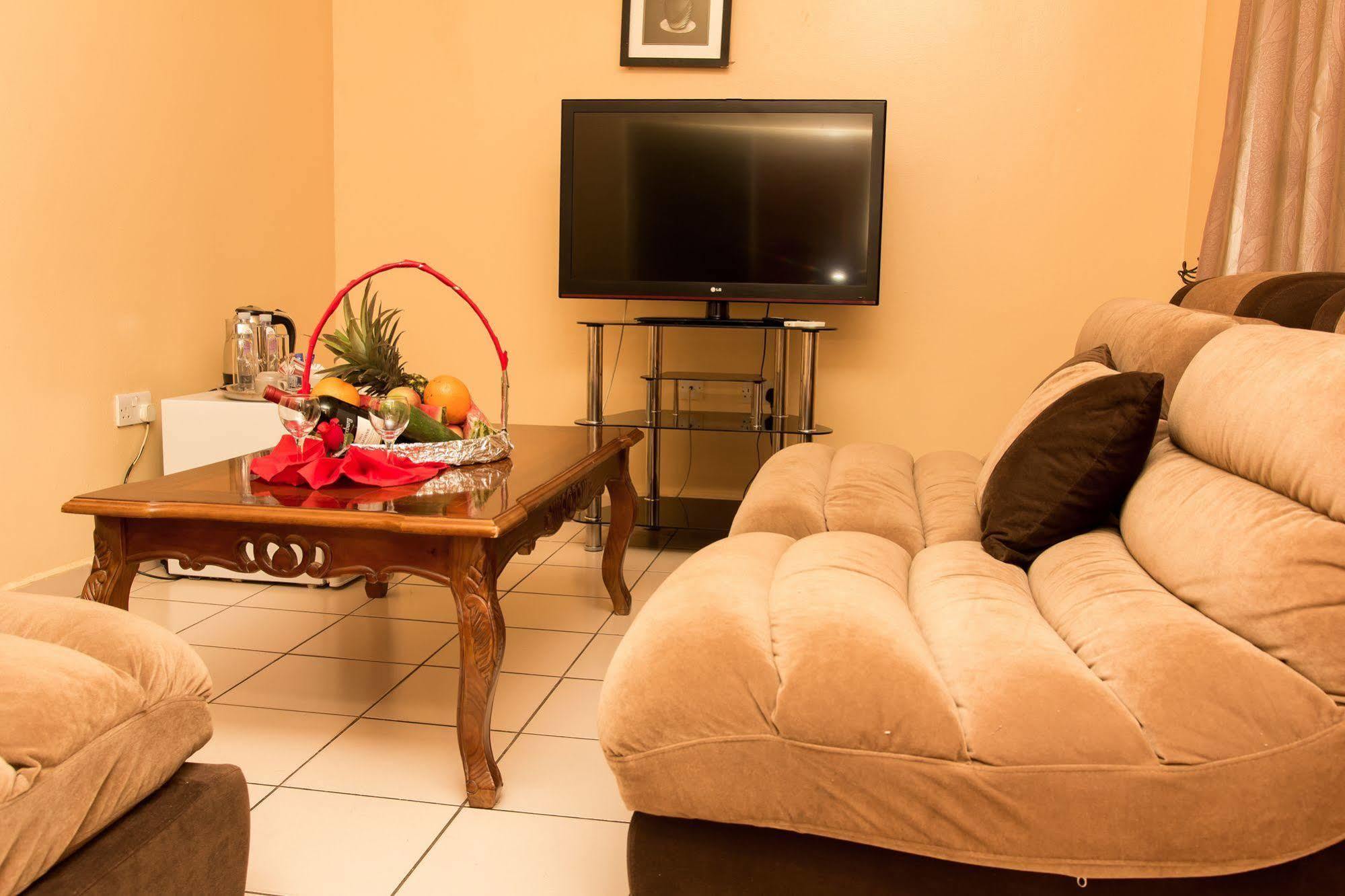 Mika Lodge Lusaka Ngoại thất bức ảnh